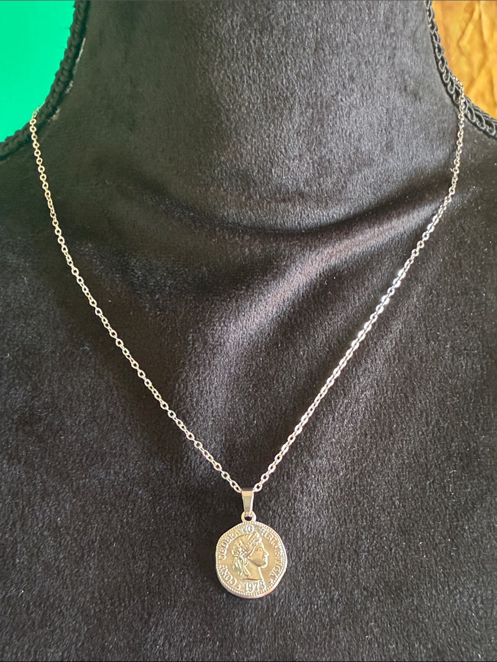 NEW Ancient Roman style Goddess Libertas Swiss coin unisex necklace silvertone